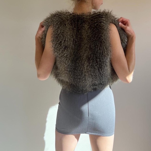 Grey Fur Vest - Picture 3 of 4